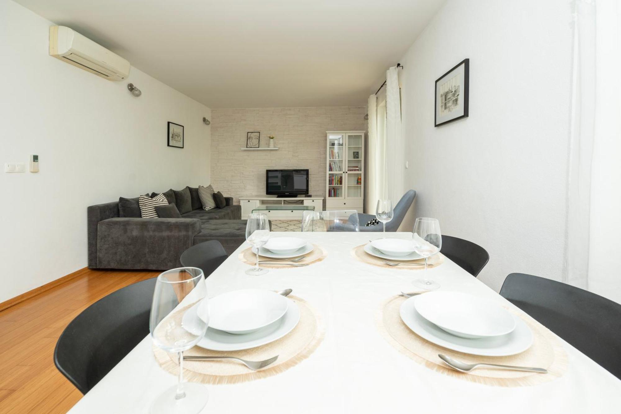 Apartment Paula Trogir Bagian luar foto